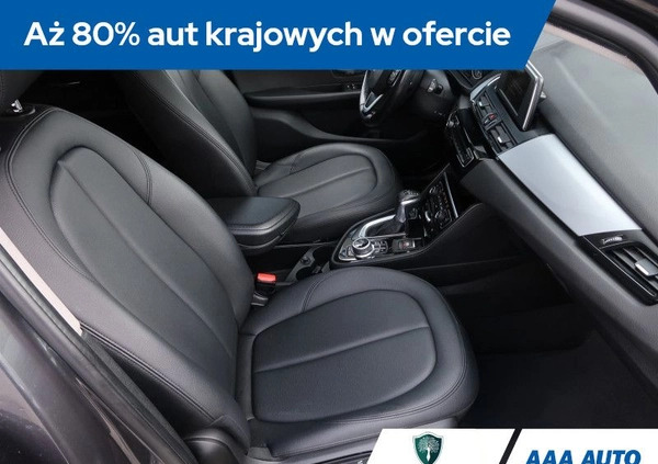 BMW Seria 2 cena 56500 przebieg: 157688, rok produkcji 2017 z Szubin małe 301